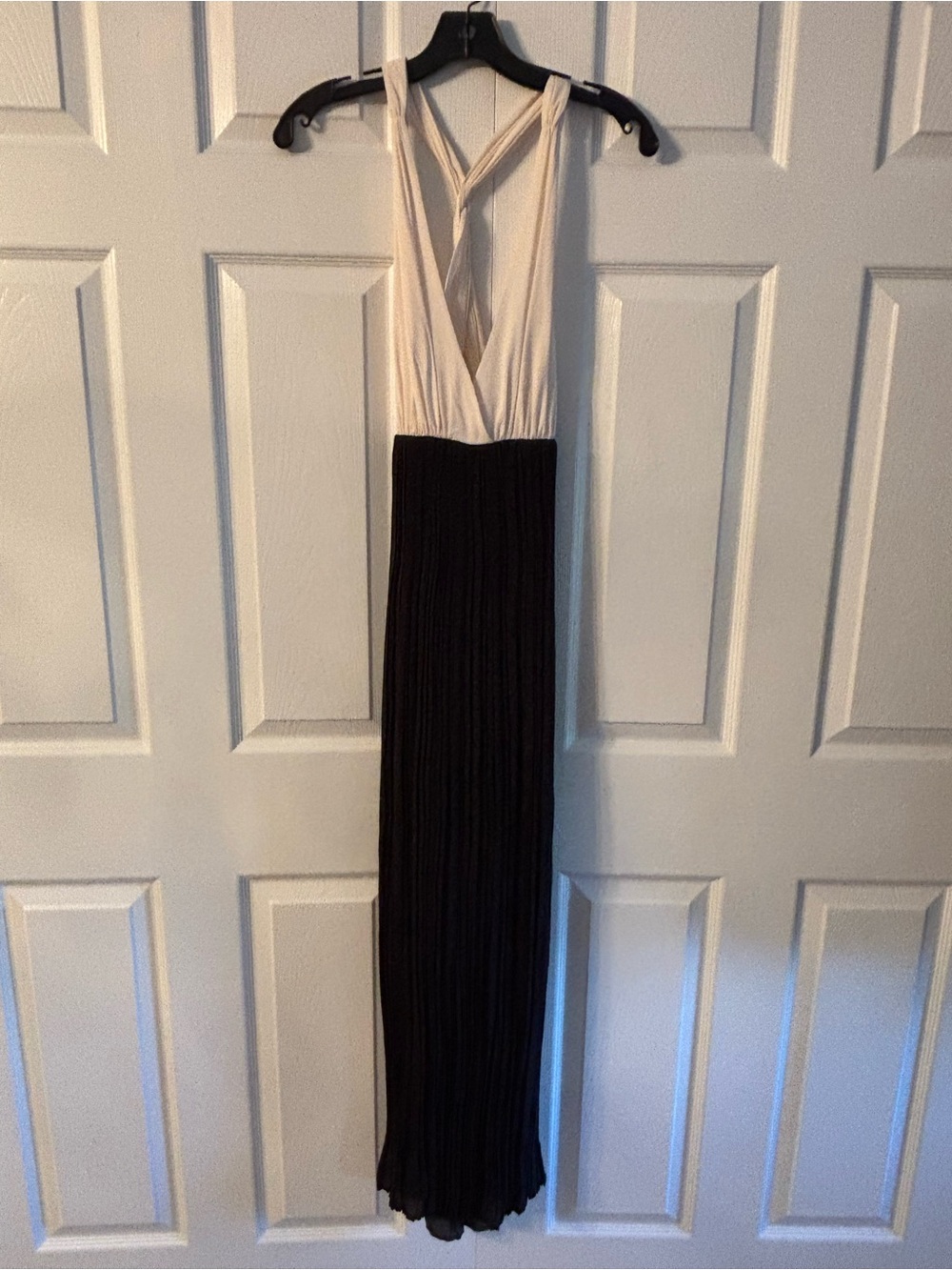 Alice + Olivia Two-Tone V-Neck Maxi Dress — Cream & Black
